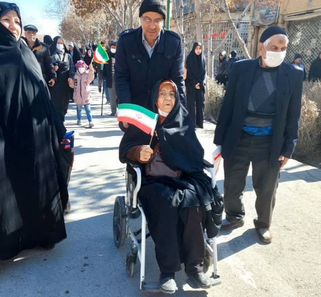 حضور مردم در راهپیمایی 22 بهمن