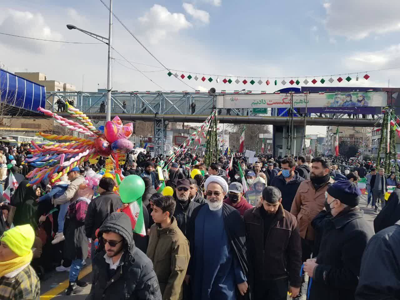 حضور مردم در راهپیمایی مسئوليت کارگزاران نظام را سنگین‌تر می‌کند
