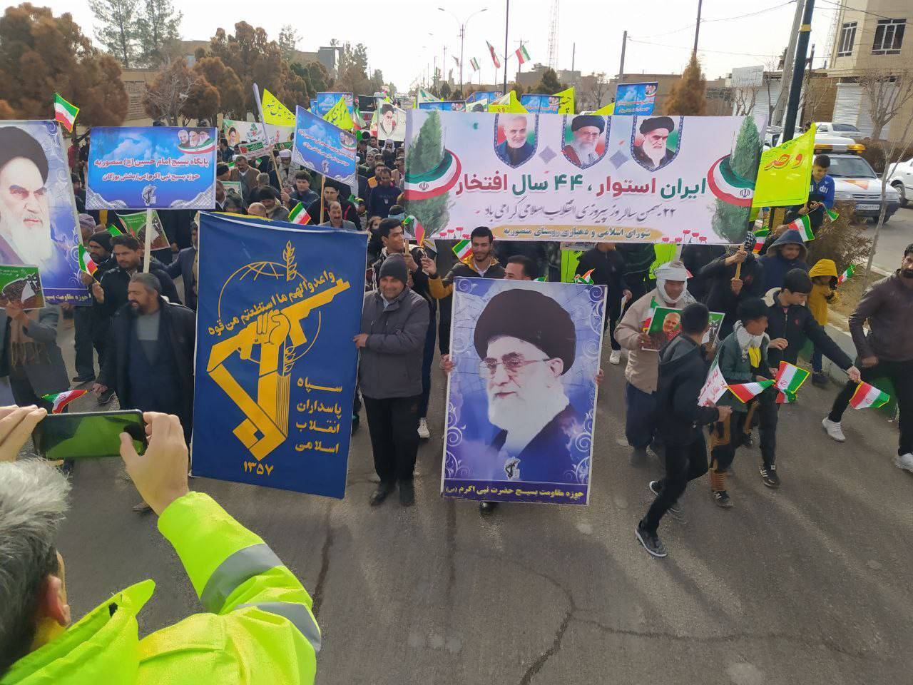 راهپیمایی ۲۲ بهمن به روایت شهروندخبرنگار&zwnj;ها + فیلم و تصاویر