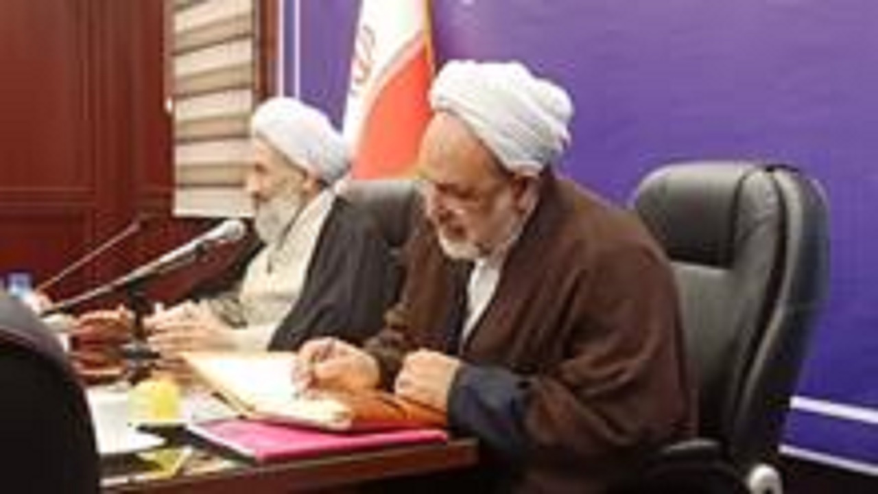 هیچ زندانی نباید به ناحق در زندان باشد