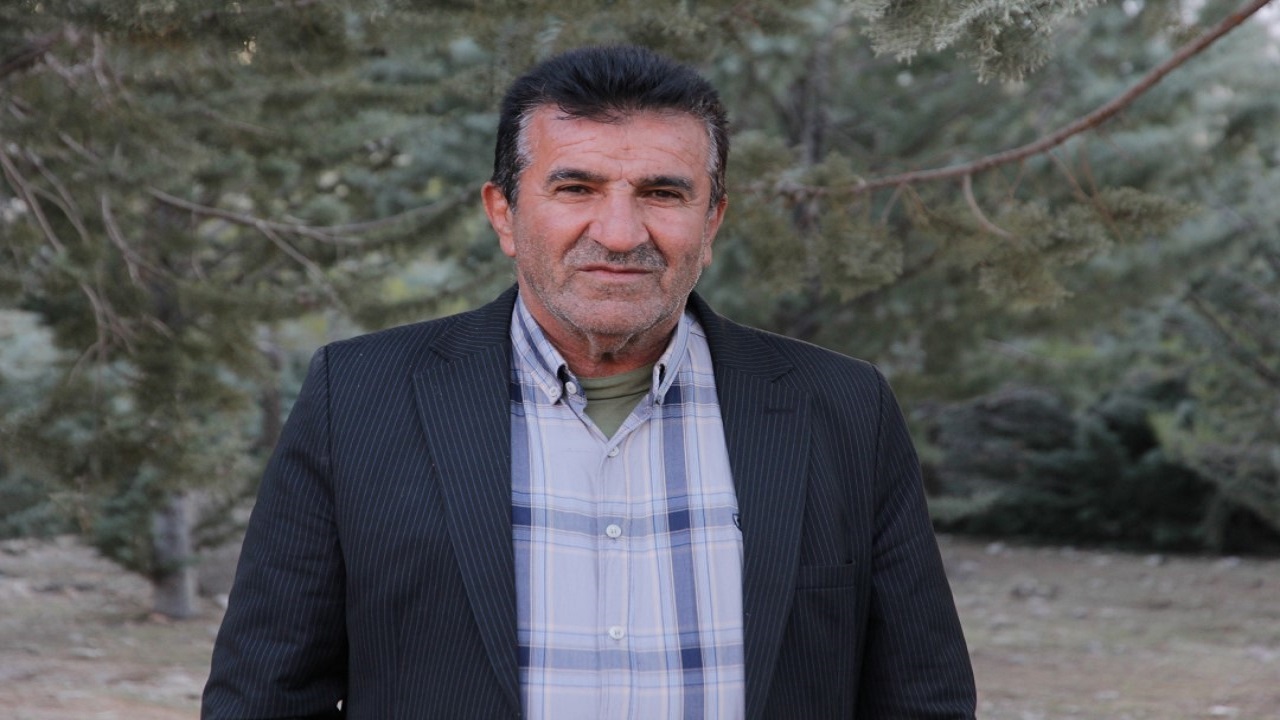 خیر منابع طبیعی در حوزه تولید و کاشت درخت پیش قدم شد