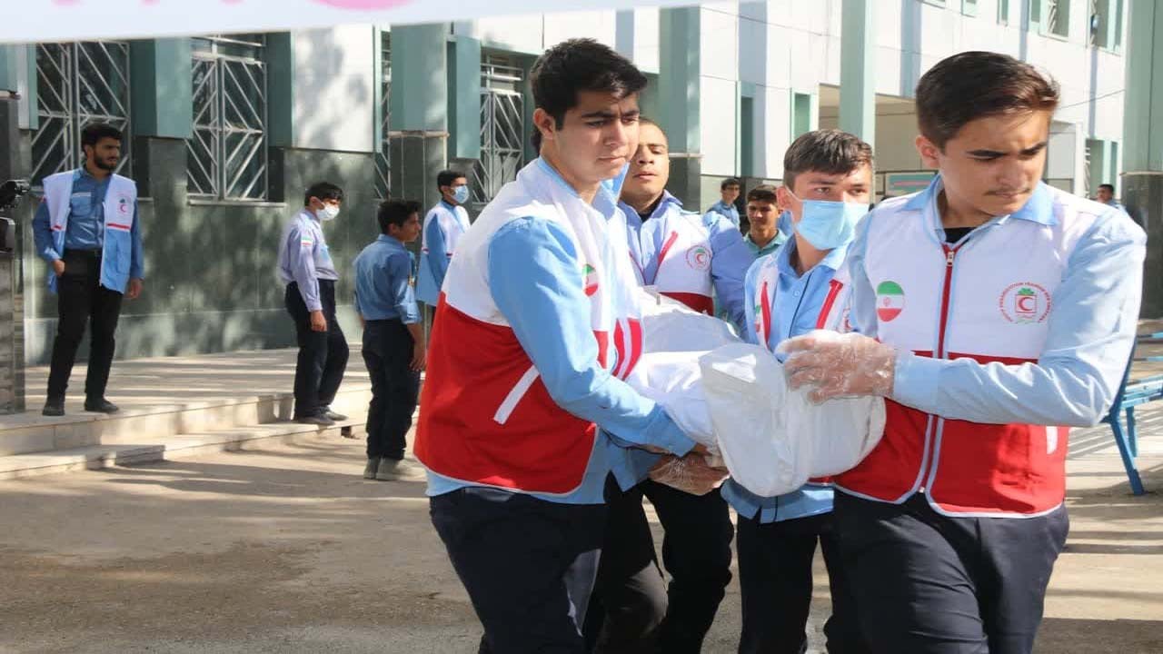 کسب رتبه عالی جوانان هلال احمر کرمان در ارزیابی مانور سراسری زلزله و ایمنی