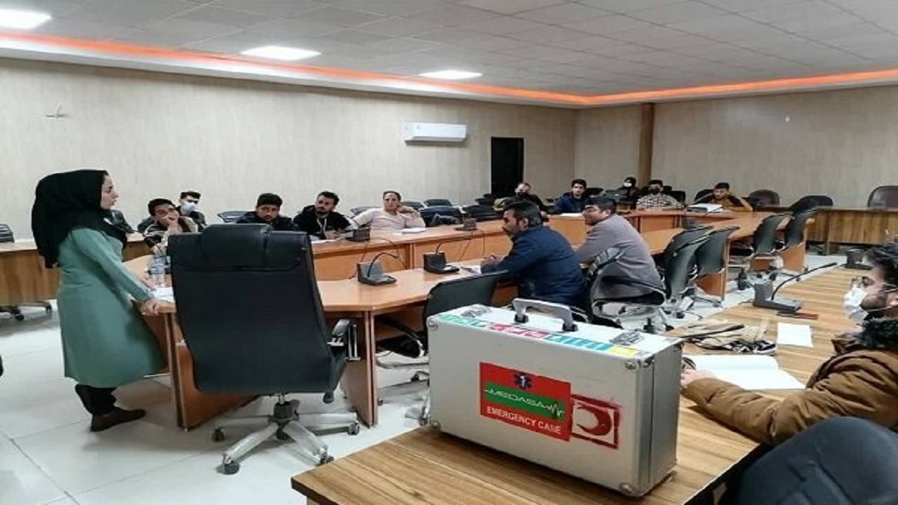 برگزاری دوره اقدامات پیش بیمارستانی در خوسف