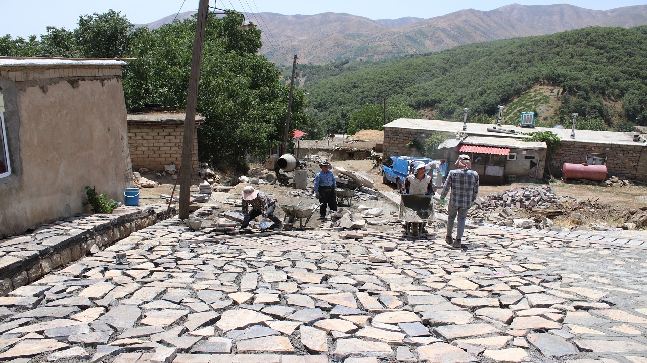 افتتاح برنامه های عمران روستایی در کوهبنان