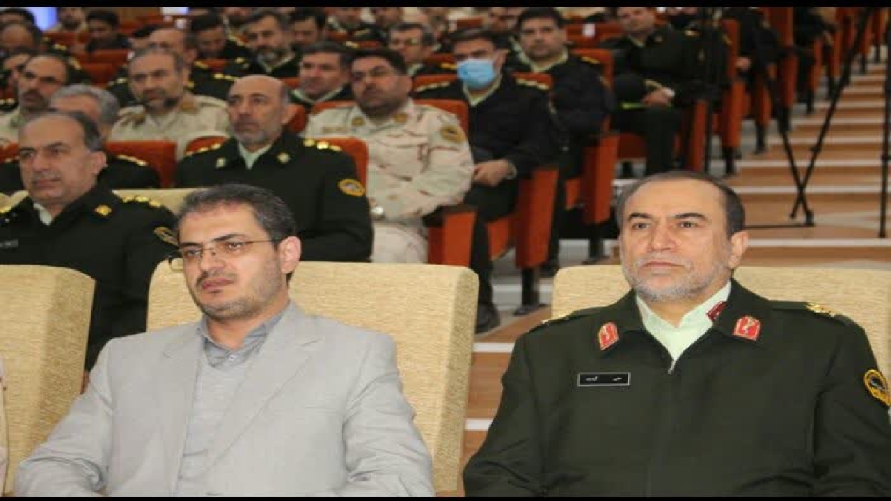 دشمن به دنبال ناامیدی در جامعه است