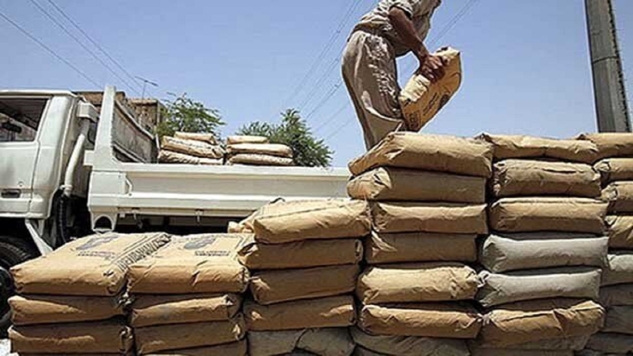 توقیف ۵ تن سیمان قاچاق در دشتیاری