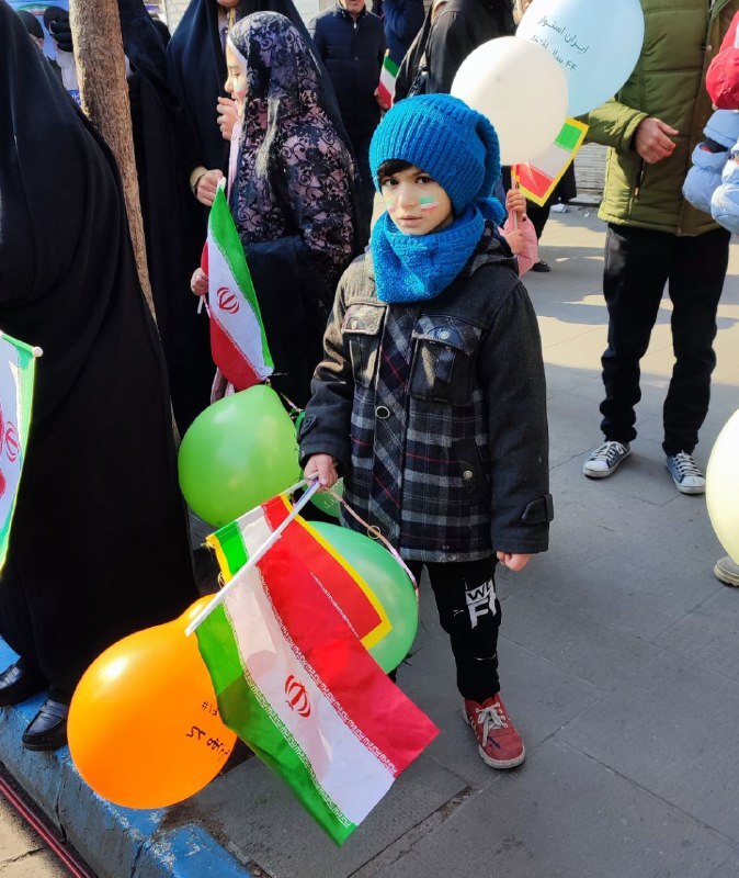 حضور کودکان تبریز در راهپیمایی