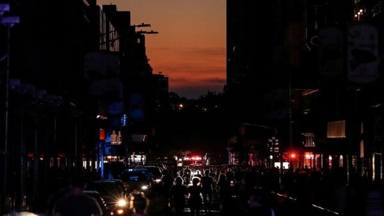 طوفان موجب قطع برق ۵۸ هزار نفر در نیوزیلند شد