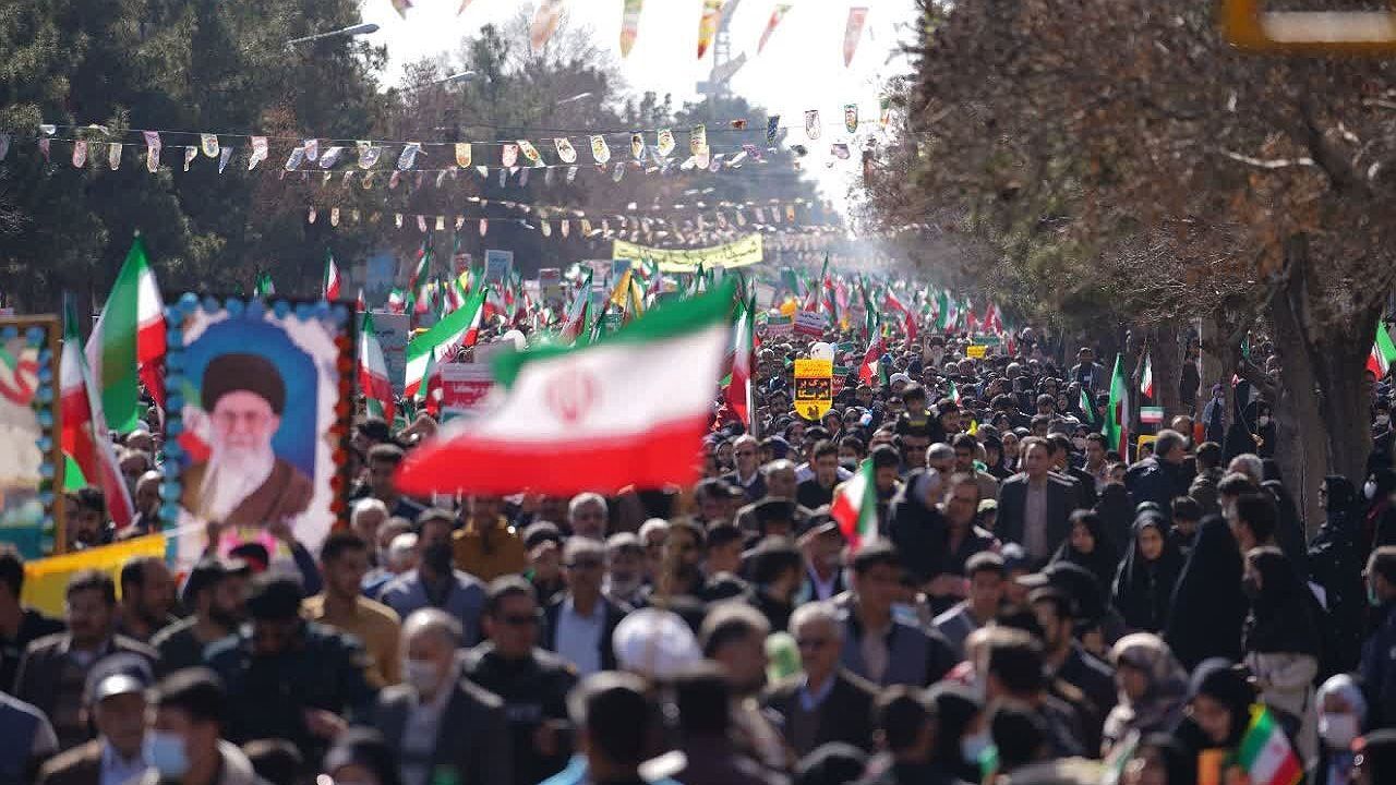 قدردانی نماینده ولی فقیه در کرمان از حضور مردم در راهپمایی ۲۲ بهمن