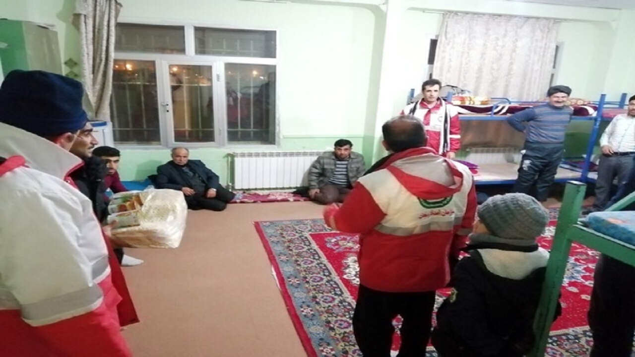 اسکان اضطراری ۱۵۱۵ نفر در همدان