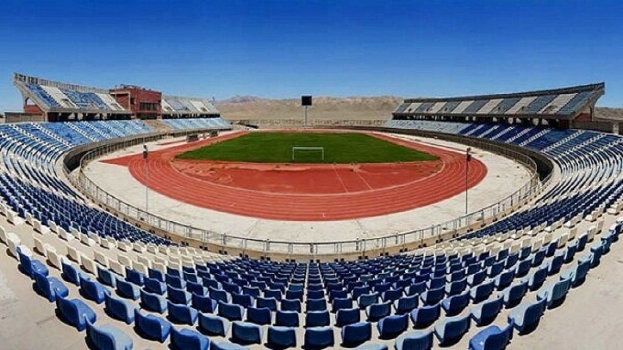 ورزشگاهی جوان که هنوز ۴ دست و پا راه می‌رود