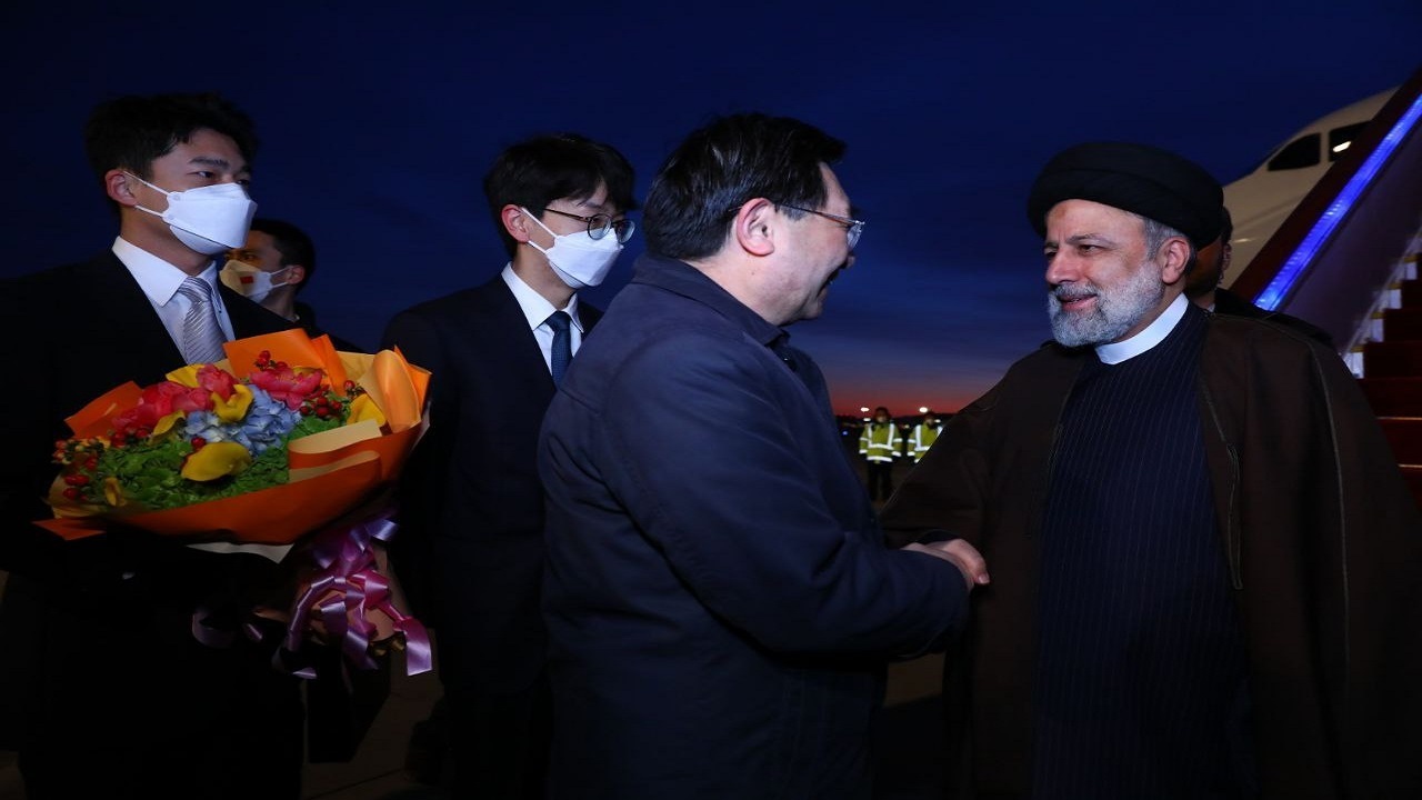 رئیس‌جمهور وارد پکن شد