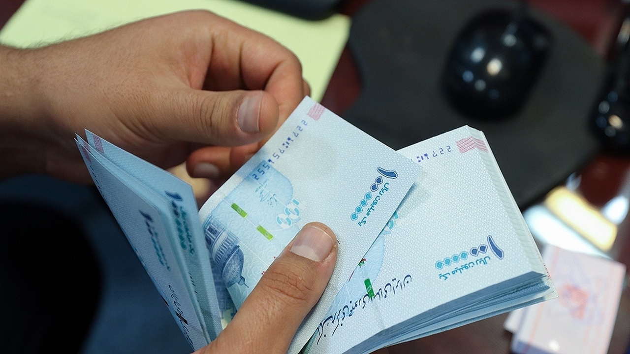 جزئیات پرداخت عیدی کارکنان دولت ابلاغ شد