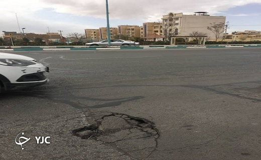 حال و روز آسفالت خیابان های یزد+عکس