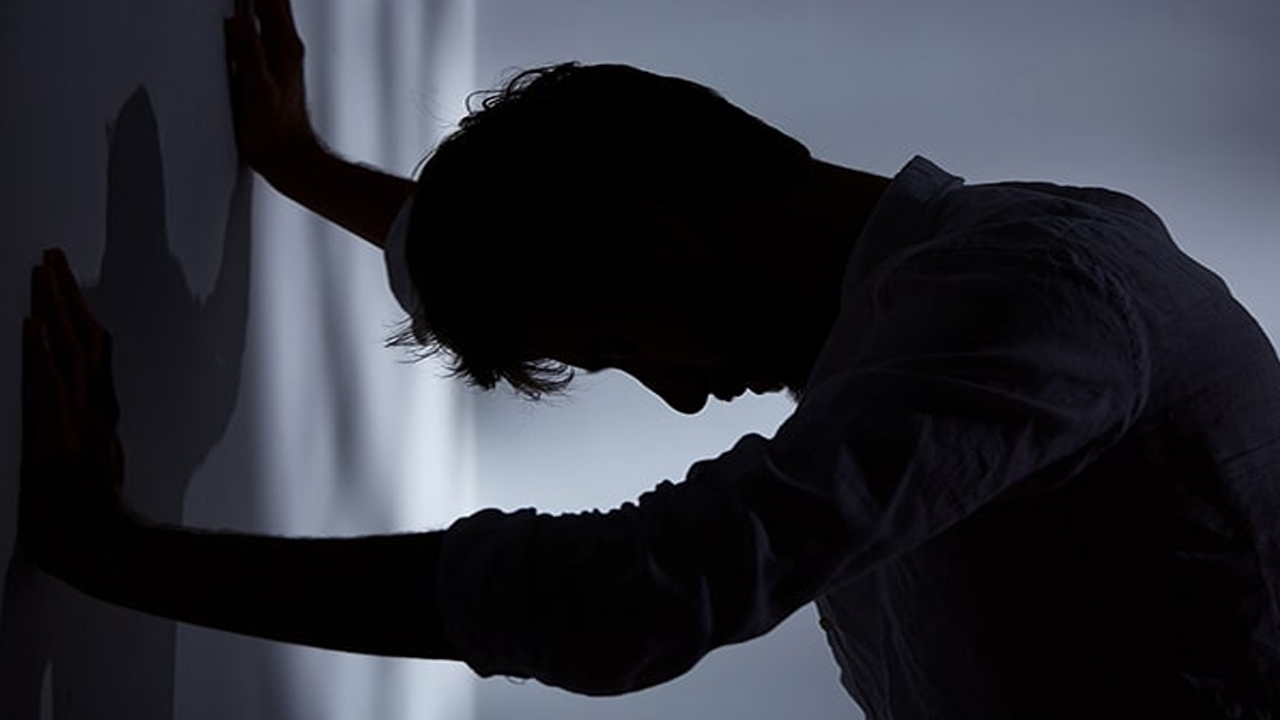 ۵ نشانه که خیلی به خودتان سخت می‌گیرید
