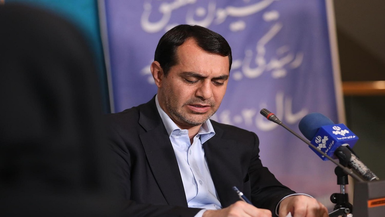 افزایش حقوق کارمندان در سال آینده روی میز کمیسیون تلفیق