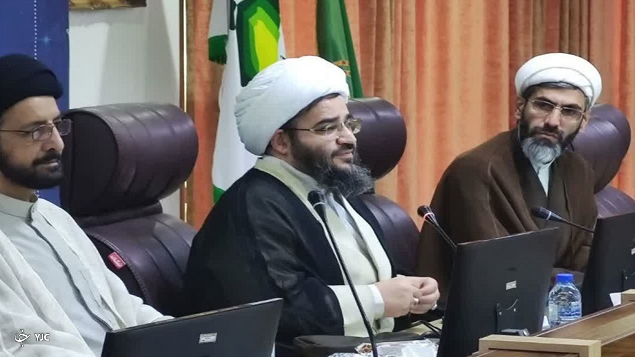 مسجد و هیئت نقطه اتصال کانونی مردم با توحید و ولایت است