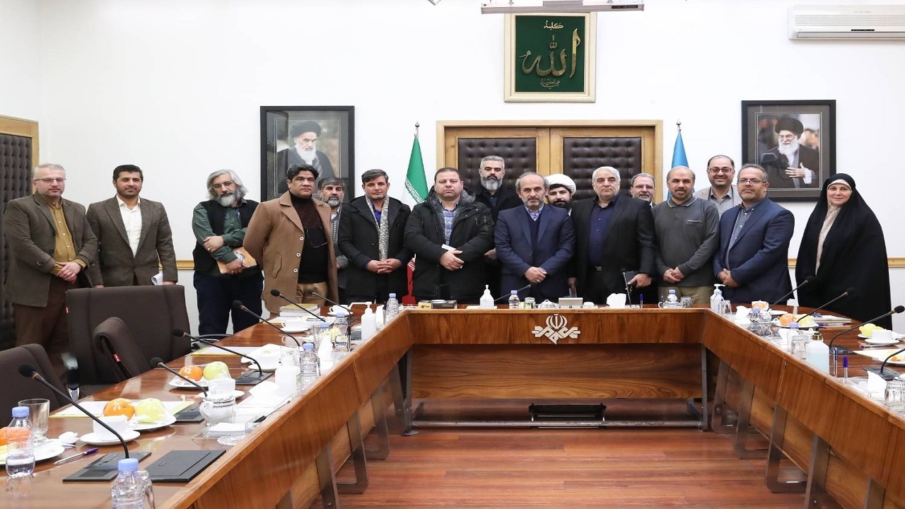 ادبیات پایداری پیشران در تولید آثار نمایشی است
