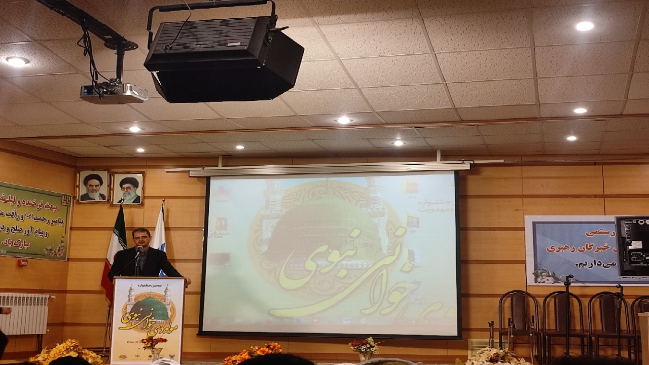 کردستان مهد دف نوازی و مولودی‌خوانی است
