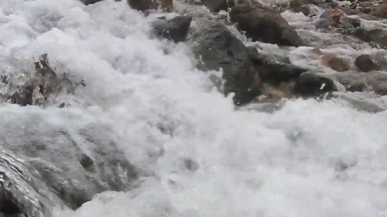آب در چشمه یالانچی سمیرم جاری شد