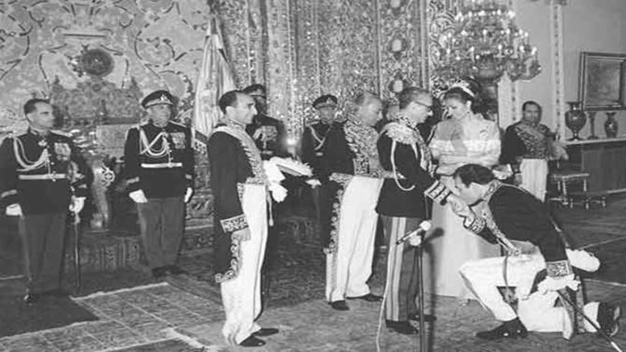 اعتیاد عجیب و غریبی که پهلوی دوم داشت!