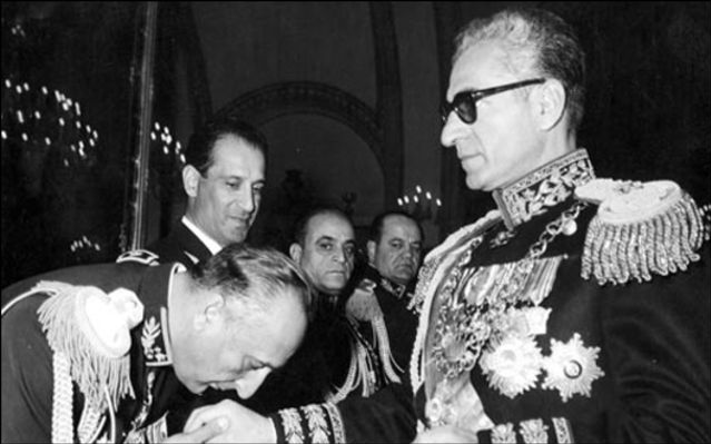 دست بوسی شاه