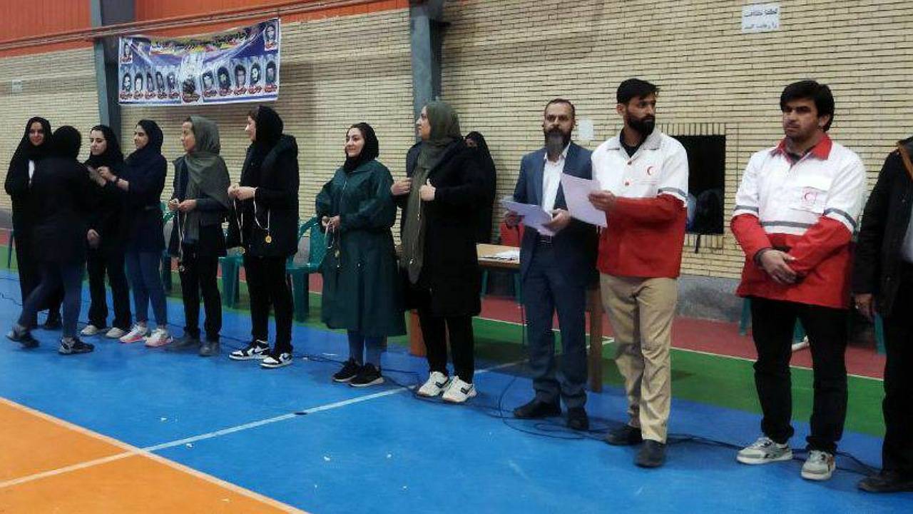 پایان مسابقات والیبال بانوان در هوتک