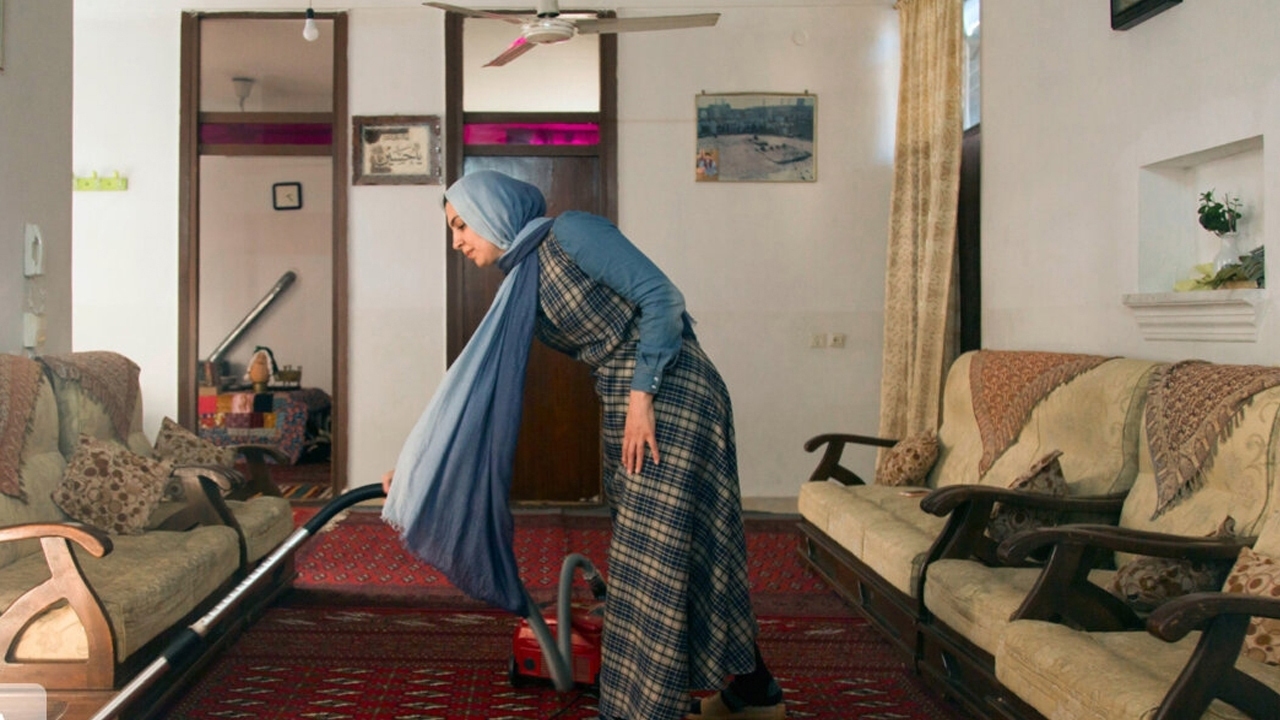 مادری و خانه‌داری یا اشتغال خارج از خانه؟