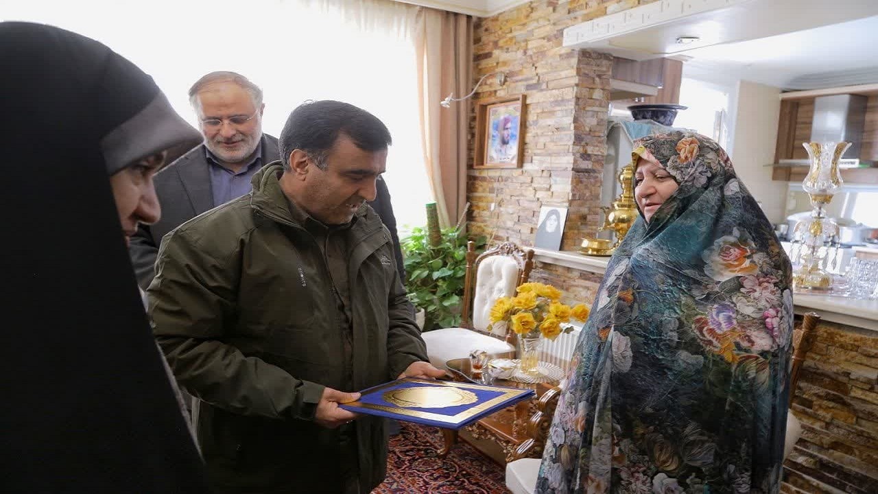 دیدار معاون رئیس جمهور با خانواده سردار شهید حسن‌پور