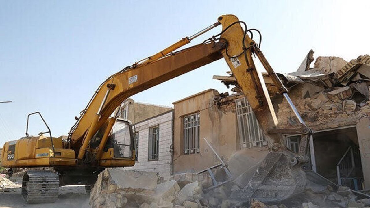 بسته شدن پرونده بازسازی واحدهای زلزله زده خوی تا اواسط سال آینده