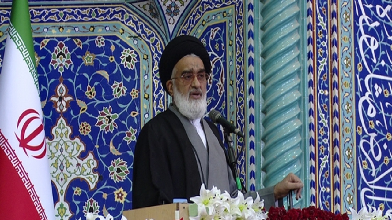 مسئولان با اطلاع رسانی به موقع مانع گسترش شایعات شوند