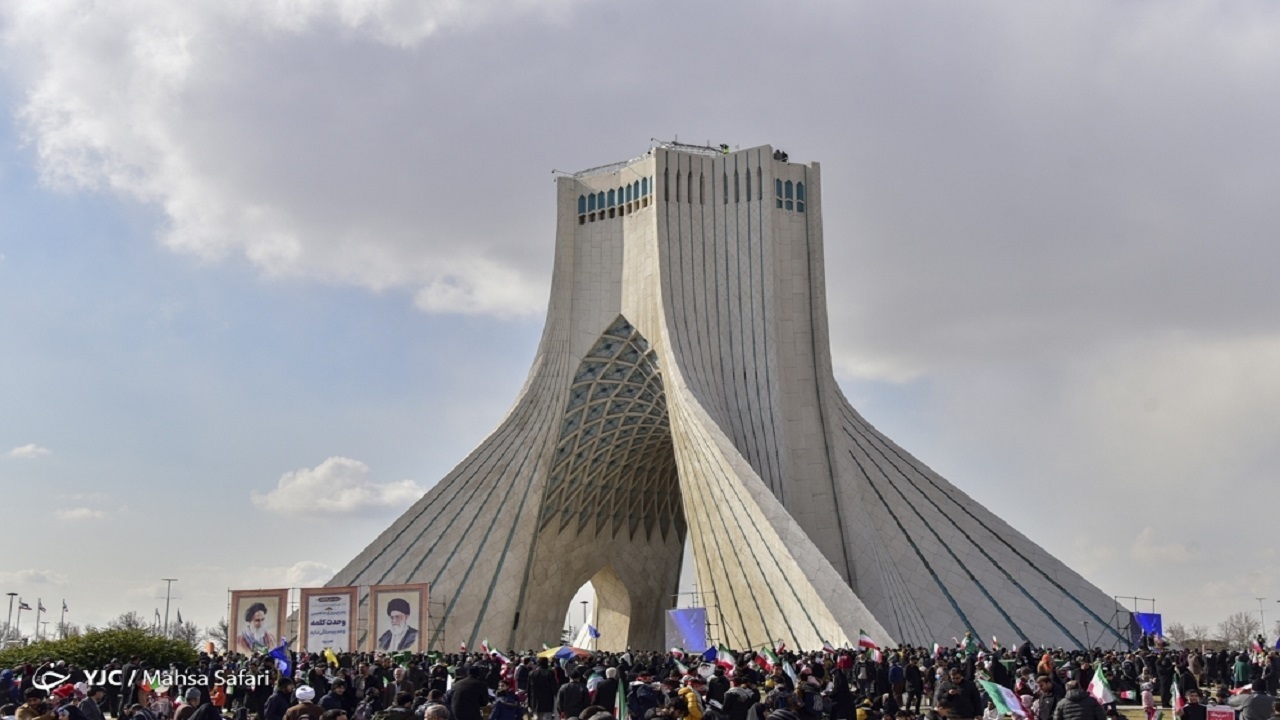 سناریوی دوقطبی سازی دولت و ملت شکست خورد