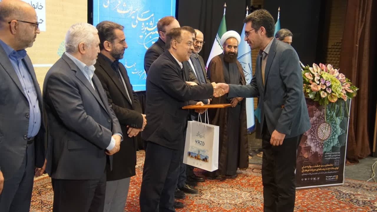 تجلیل از پیشگامان میراث فرهنگی در جشنواره ملی تولیدات چندرسانه‌ای
