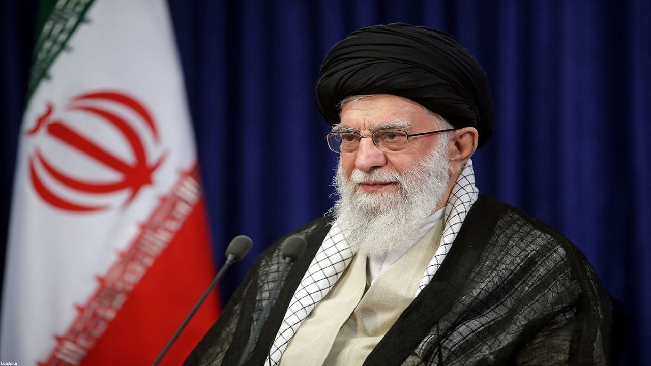بازخوانی بیانات رهبر انقلاب در حوزه نگاه اسلام و غرب به مسأله زن