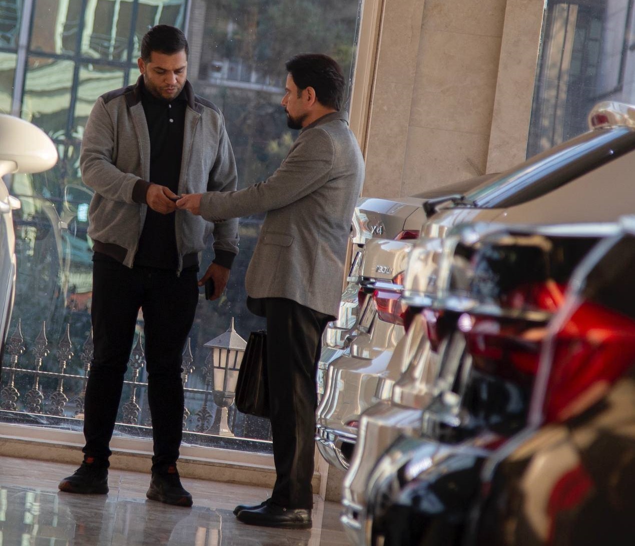 سریال تمام رخ