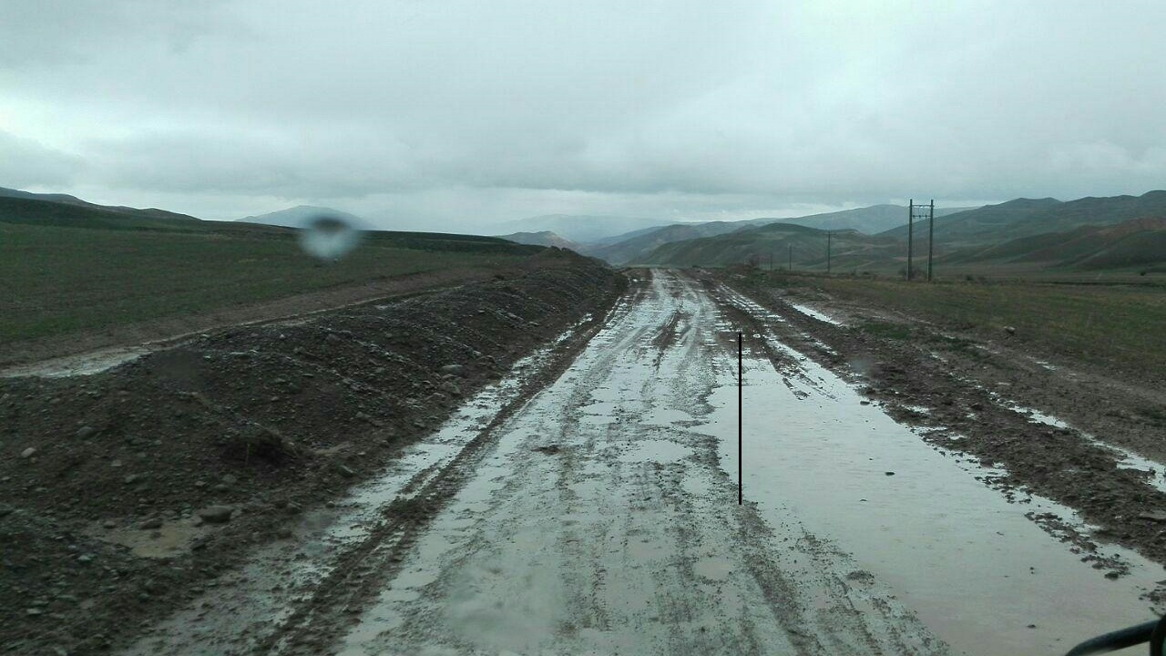 روستای مله امیرخان محروم از جاده هموار + فیلم