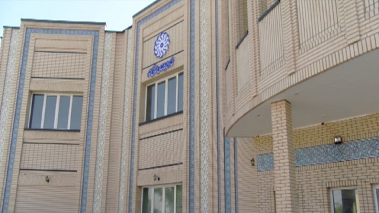 بالاخره کتابخانه مرکزی قم چه زمانی افتتاح می‌شود؟