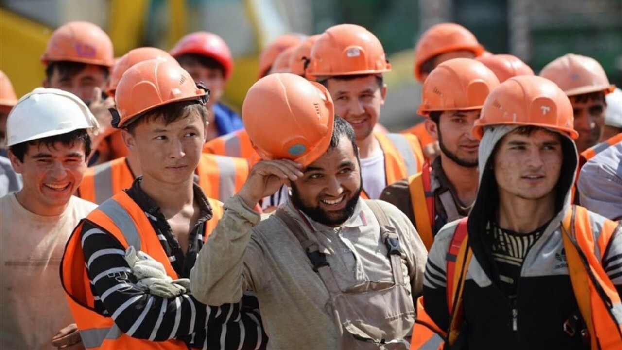 به کارگیری اتباع خارجی غیرمجاز ممنوع است