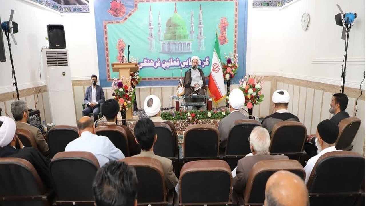 فعالان فرهنگی نیازمند انسجام بیشتری هستند