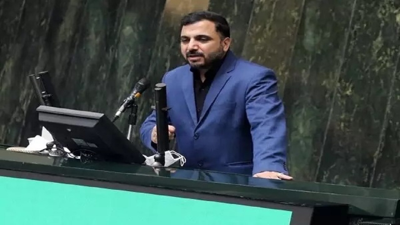 زارع پور: ۲۳۷۳ نفر را در وزارت ارتباطات تبدیل وضعیت کرده ایم / مخابرات یک شرکت خصوصی است