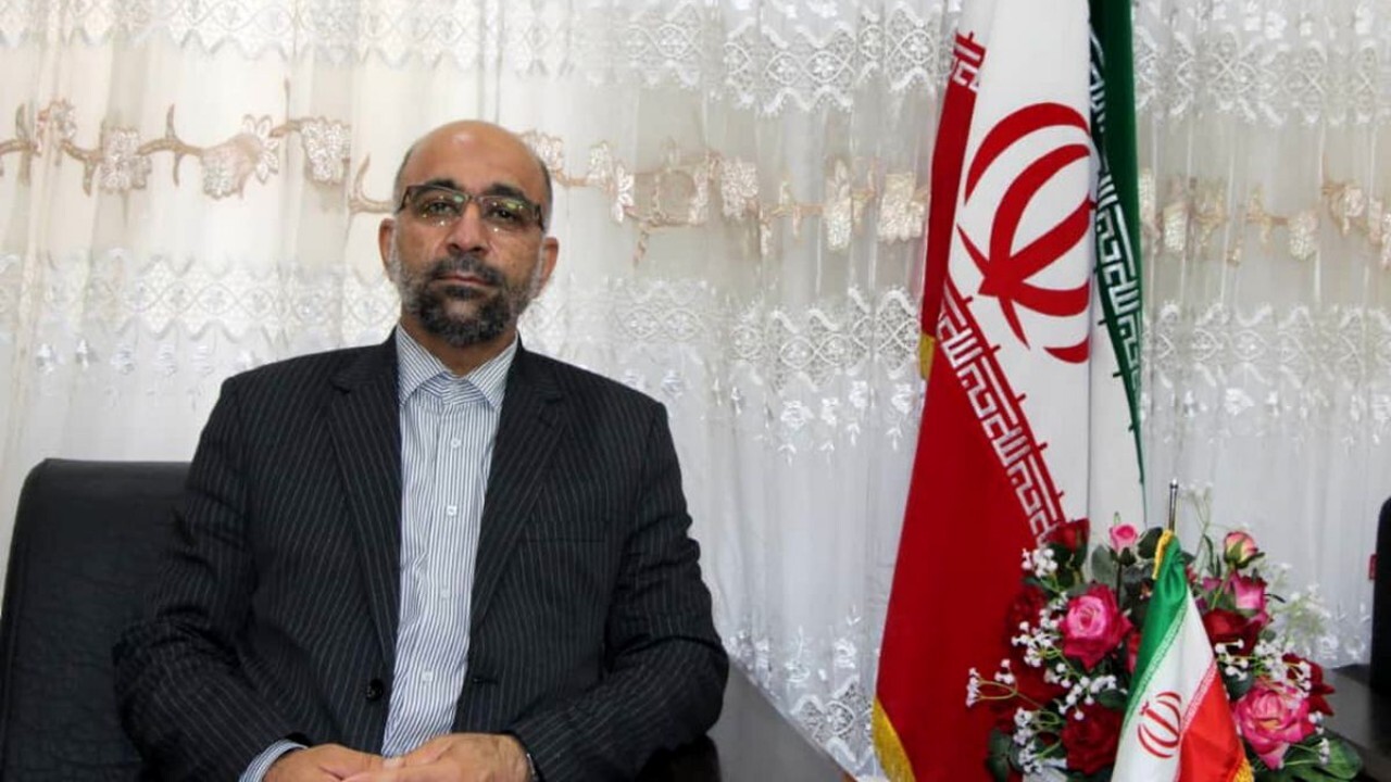 با کمبود فضای آموزشی برای دانش آموزان افغانستانی مواجه هستیم
