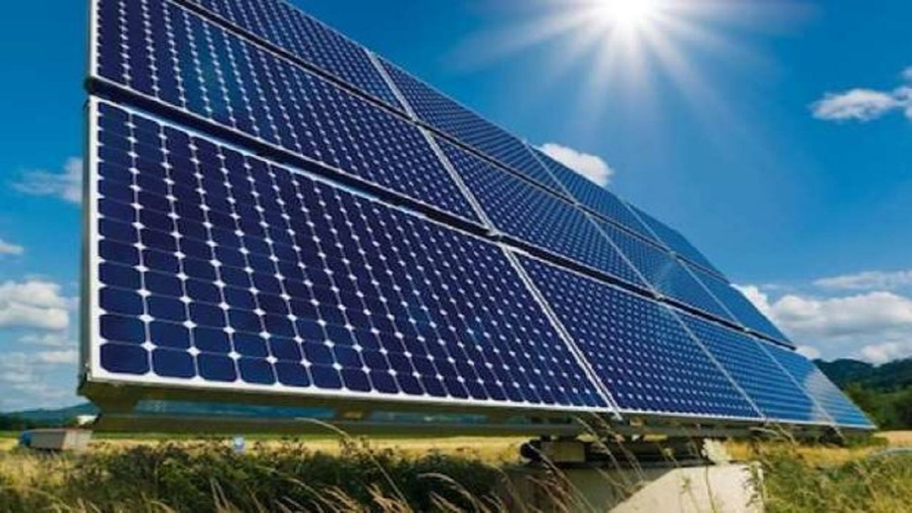 ایجاد یک شهرک صنعتی تخصصی انرژی خورشیدی در استان قزوین