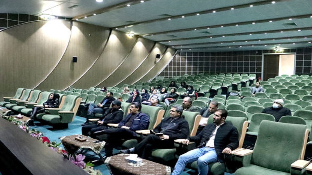 برگزاری کارگاه آموزشی آشنایی با قوانین مالیاتی صنایع دستی در سمنان