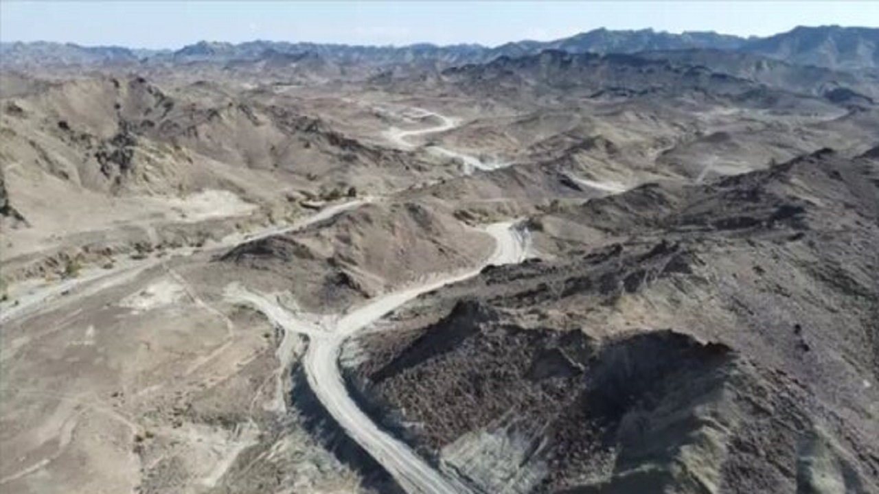 بازگشایی محور سخت گذر رودکان _شم ماهی حوزه بم پشت شهرستان سراوان