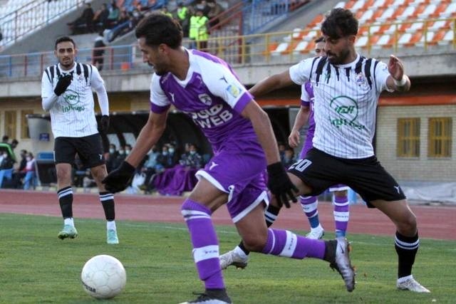 فولاد- پرسپولیس؛شاگردان نکونام به دنبال قطع نوار برد سرخپوشان/ گل گهر- مس رفسنجان؛ تقابل ژنرال با ربیعی در دربی کرمان