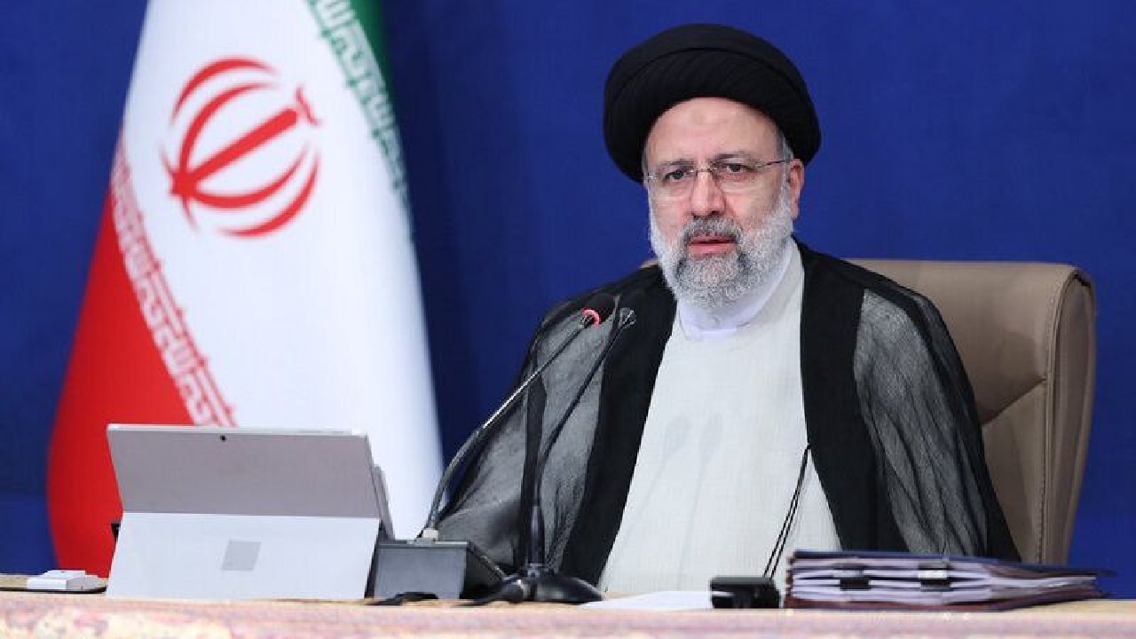 دستور ویژه رییس جمهور برای حل تردد کامیون‌ها از مرز آستارا