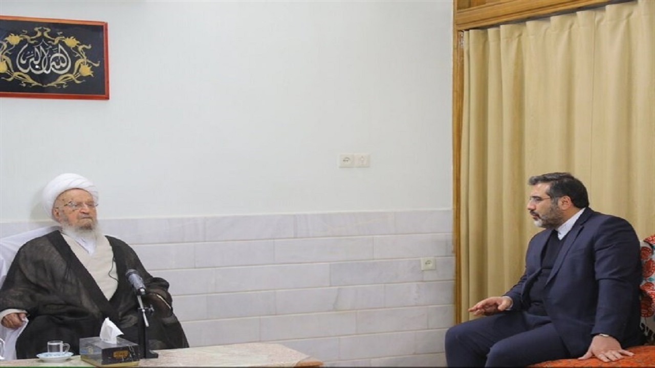 ما مشکلات را می‌گوییم، اما باید گوش شنوایی هم باشد