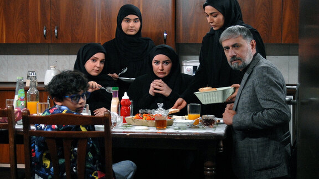 نعیمه نظام دوست: لطفا ناراحت نشویم!