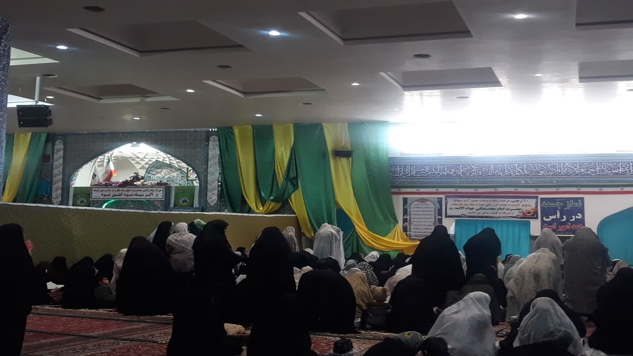 راه انقلاب پر قدرت ادامه دارد