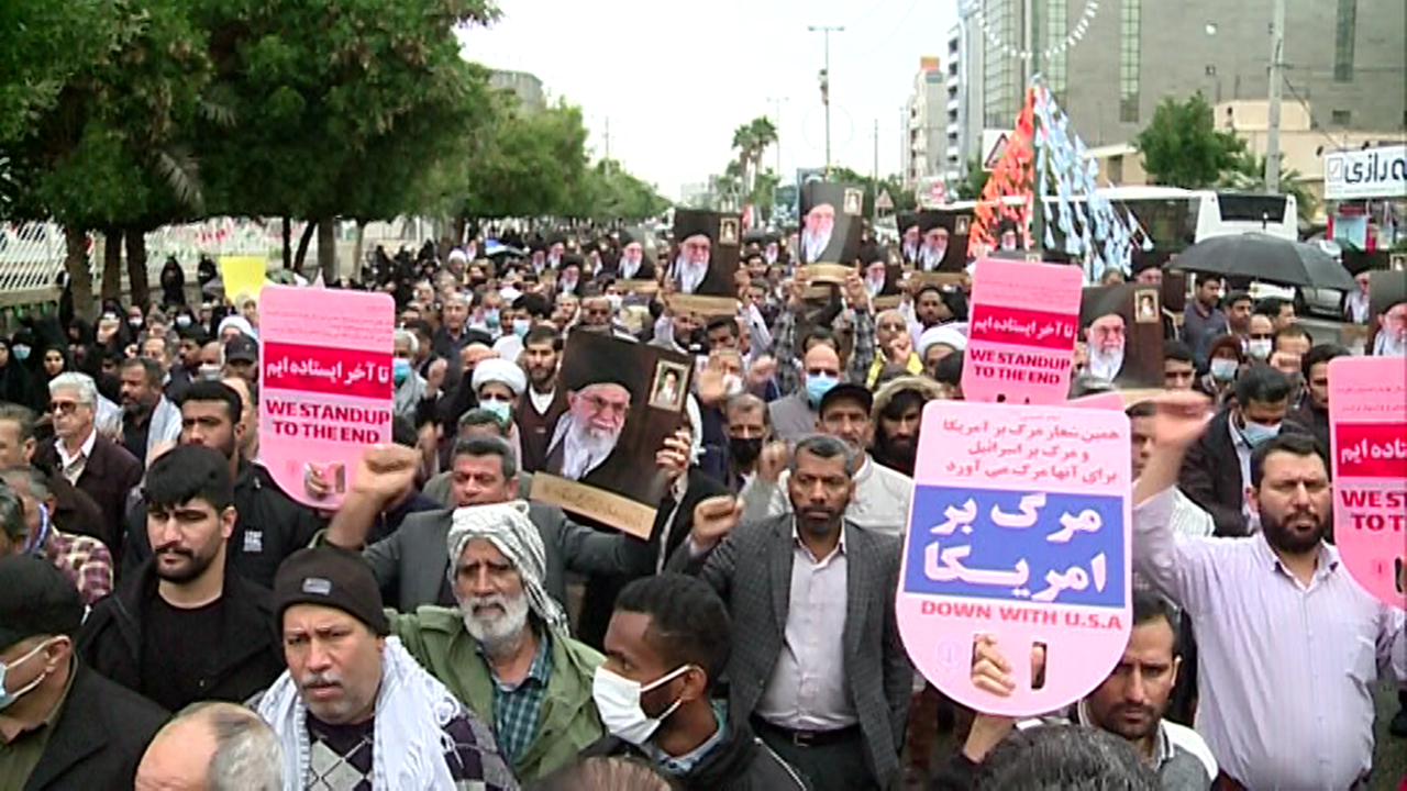 برگزاری تجمع اعتراض هرمزگانی ها در محکومیت هتک حرمت قرآن کریم